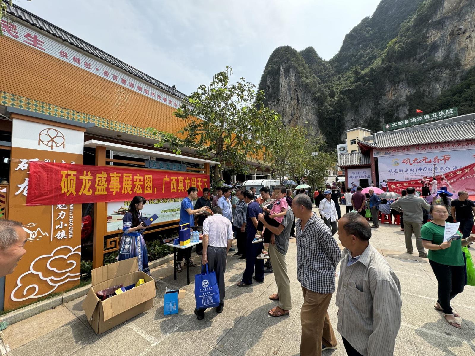 特讯快评！荷花香烟哪儿产的“万箭齐发”